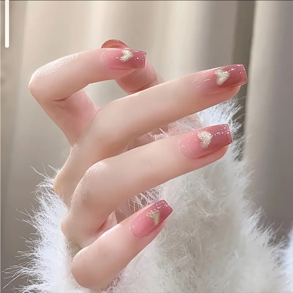 24 Piece Mid Length Square Tip Press On Nails. - Picture 4 of 7